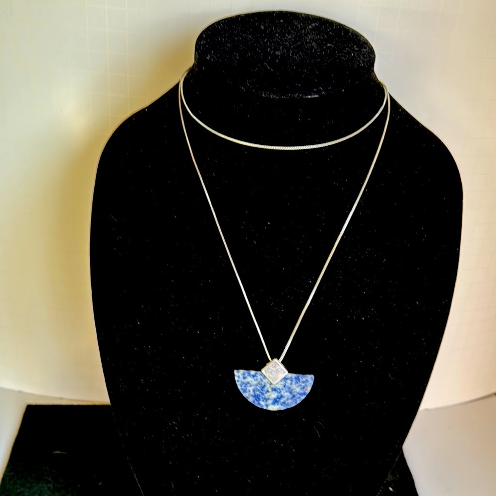 Vintage Semi-Circular Silver-Tone Necklace with Blue Sodalite Stone